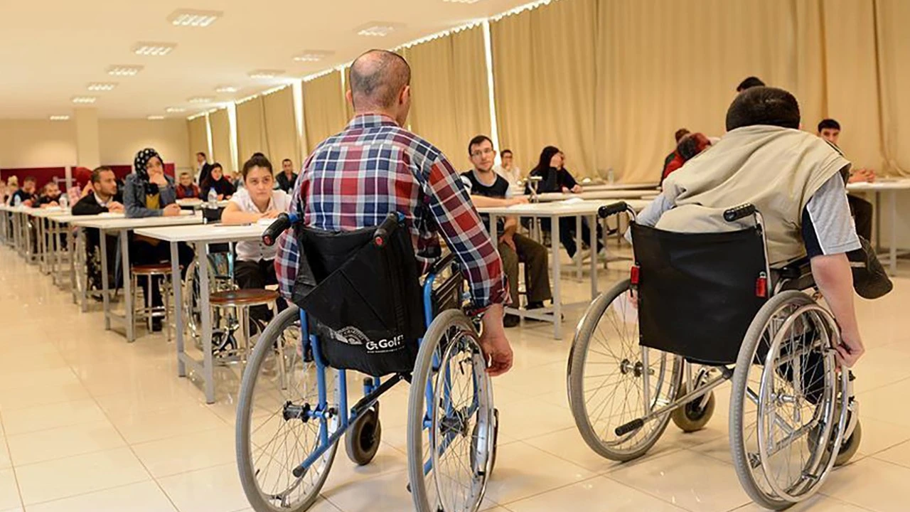 Bakan Tekin açıkladı: 1381 engelli öğretmen ataması ne zaman?