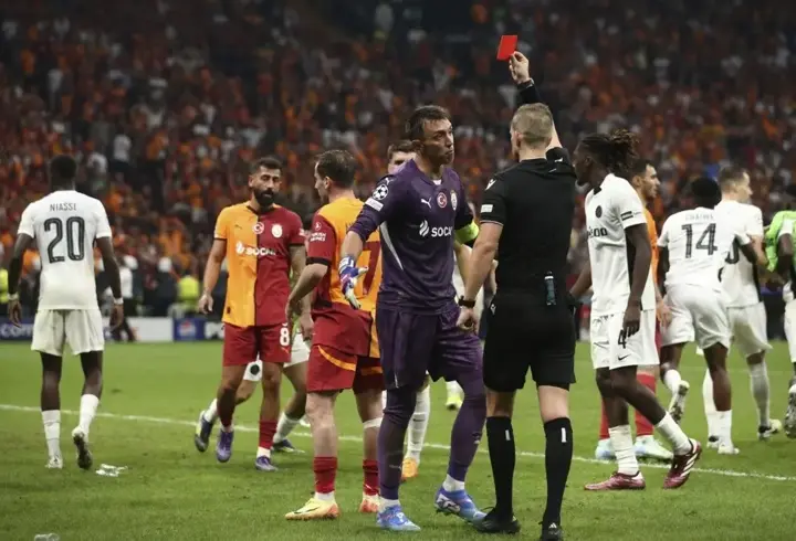 Rangers - Fenerbahçe maçına Norveçli hakem! Muslera'ya kırmızı kart göstermişti...