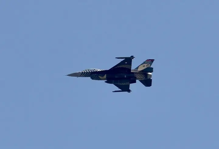 Türk yıldızları ve SOLOTÜRK Samsun'da prova uçuşu yaptı