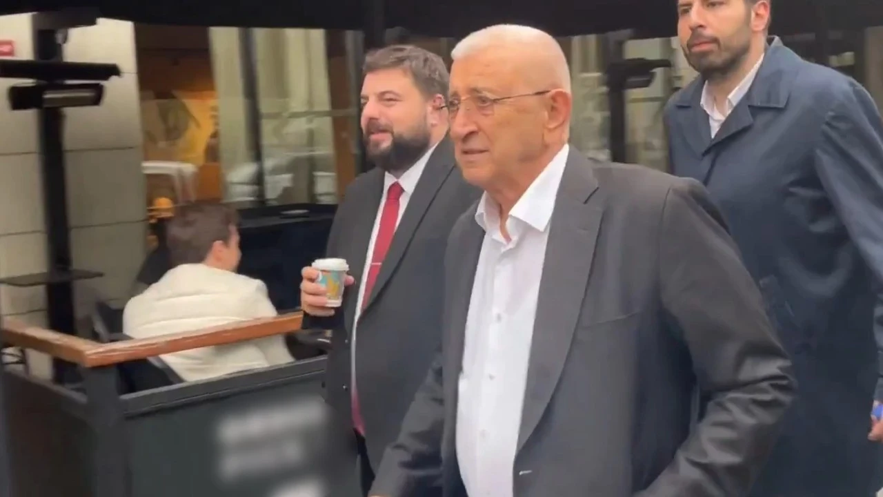 Ekrem İmamoğlu'nun babası Hasan İmamoğlu hakkında suç duyurusu talebi