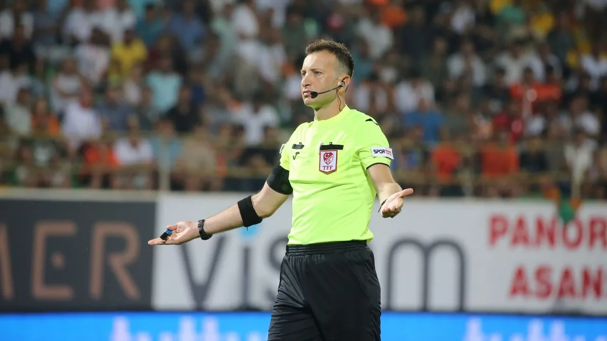 Galatasaray-Beşiktaş derbisinin hakemi açıklandı!
