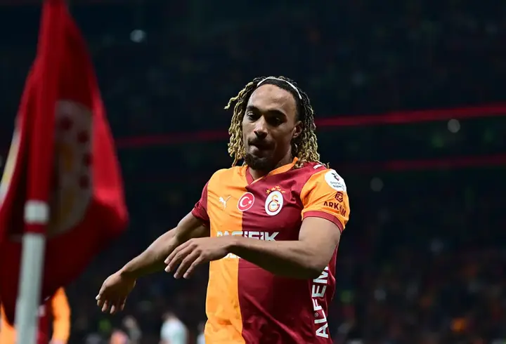 Galatasaray'a geri dönen Sacha Boey için sürpriz iddia