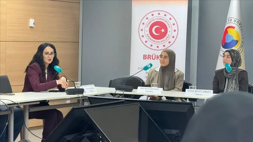 Belçika'da Türk gençlere yönelik "Haydi Gençler Üniversiteye" programı düzenlendi