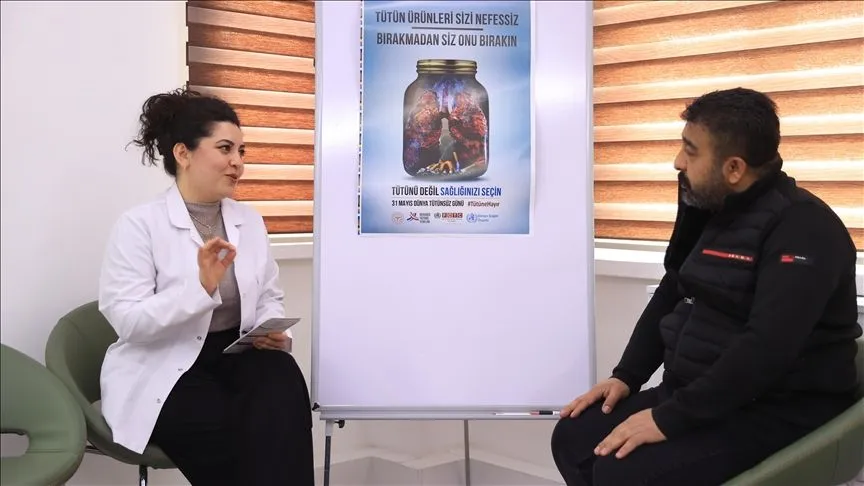 Günde 2 paket tükettiği sigaradan 10 yıl sonra tedaviyle kurtuldu